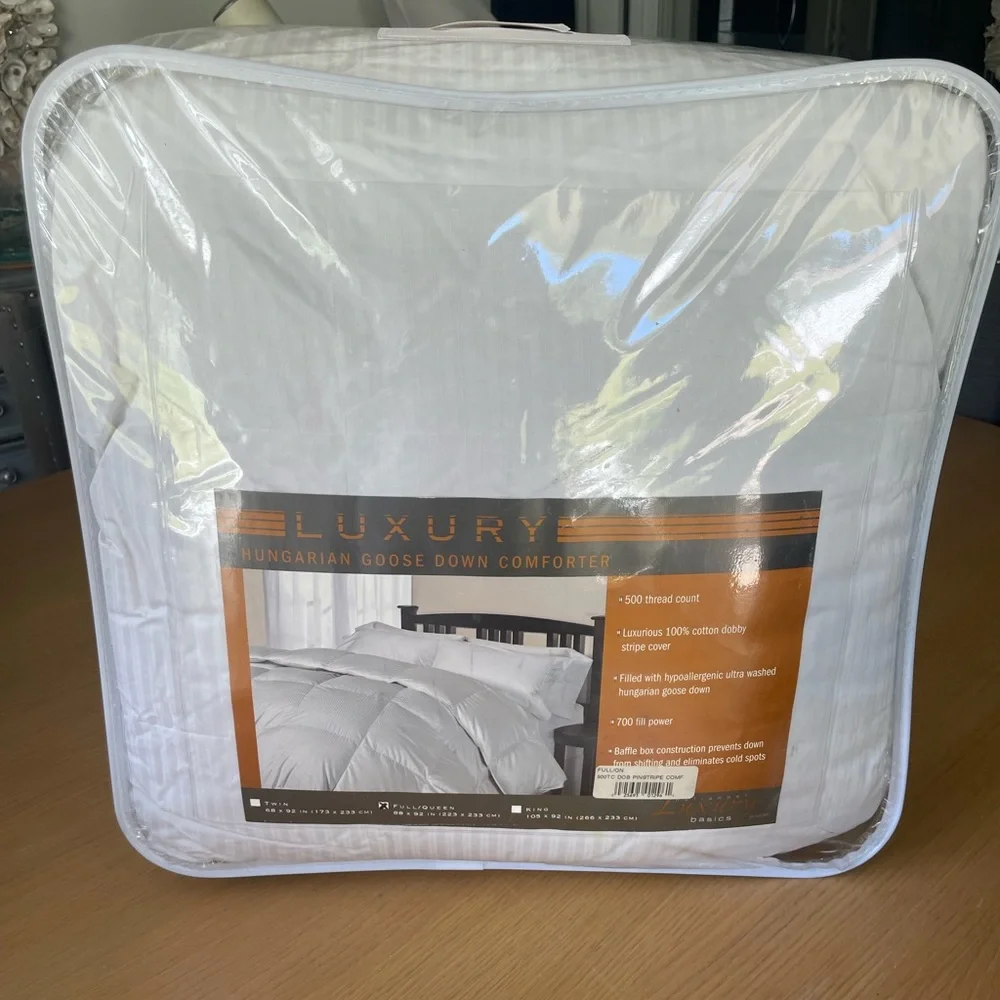 HOLLANDER Live Comfortably Goose Down 500 Thread Count Comforter Full - …